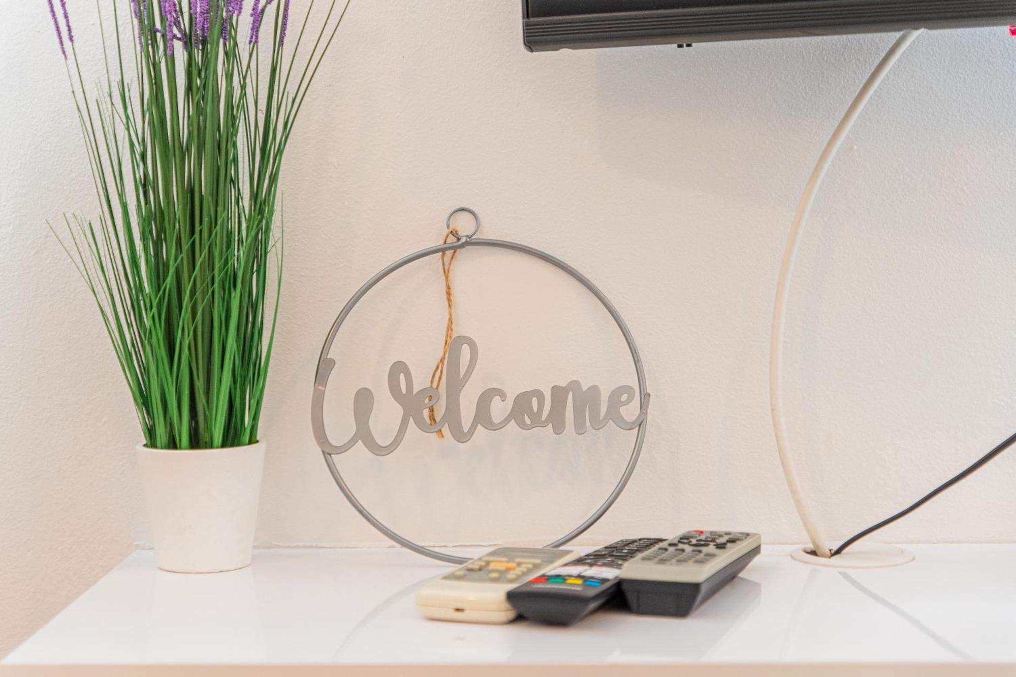 Flexible Selfcheckins 97 - Zagreb - Garden - Parking- Loggia - 2 Bedrooms Esterno foto