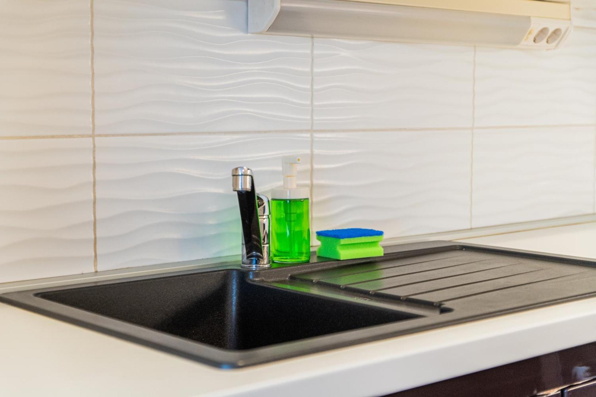 Flexible Selfcheckins 97 - Zagreb - Garden - Parking- Loggia - 2 Bedrooms Esterno foto