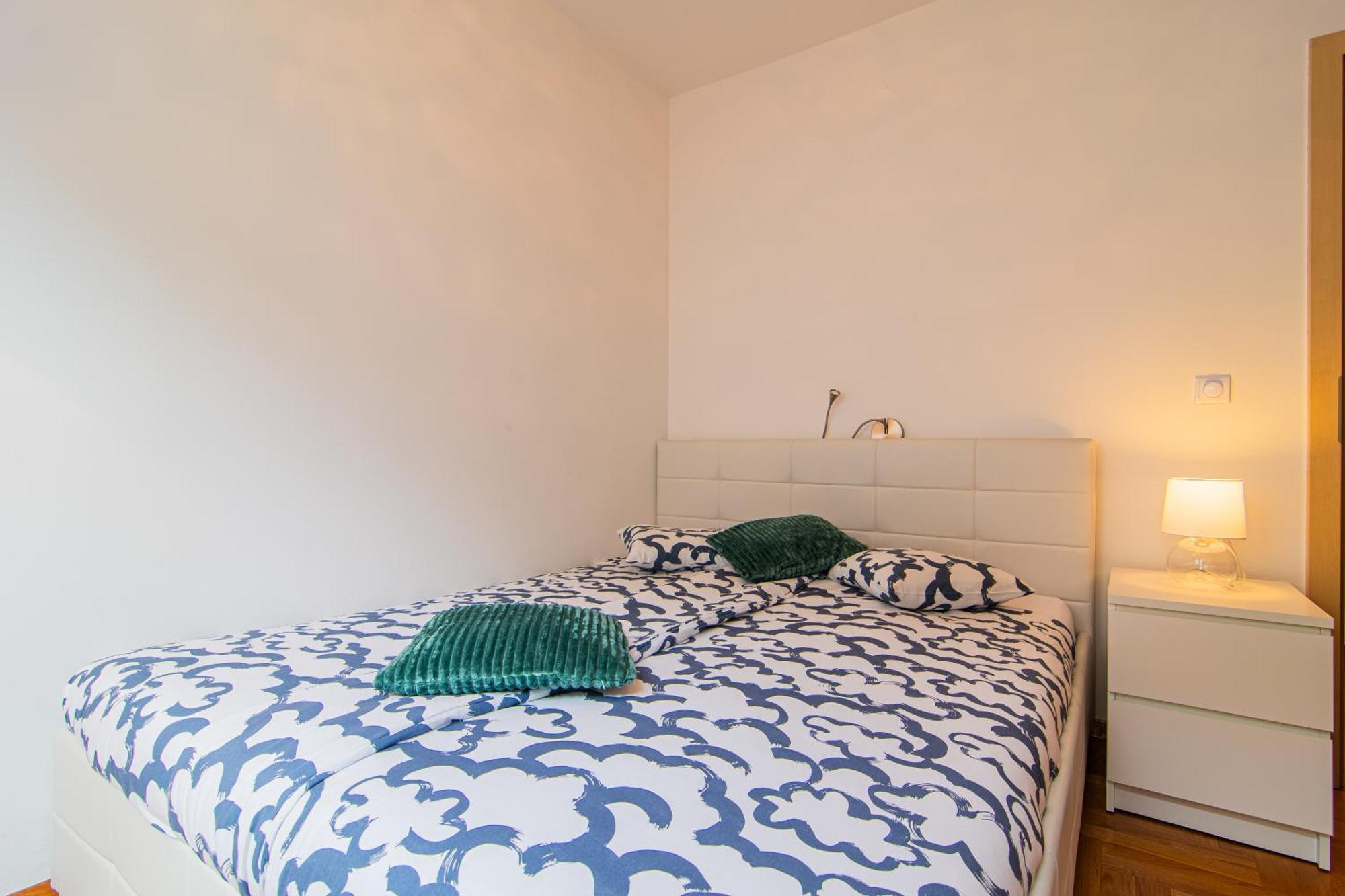 Flexible Selfcheckins 97 - Zagreb - Garden - Parking- Loggia - 2 Bedrooms Esterno foto